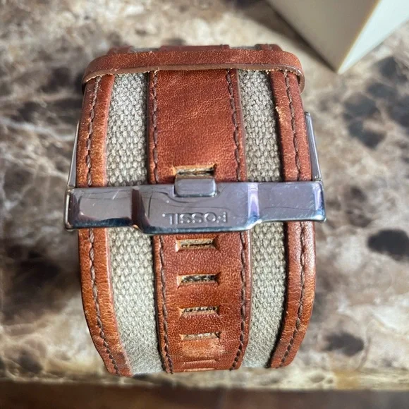 1998 FOSSIL WATCH JR-9585 is available for purchase on au  display picture 3